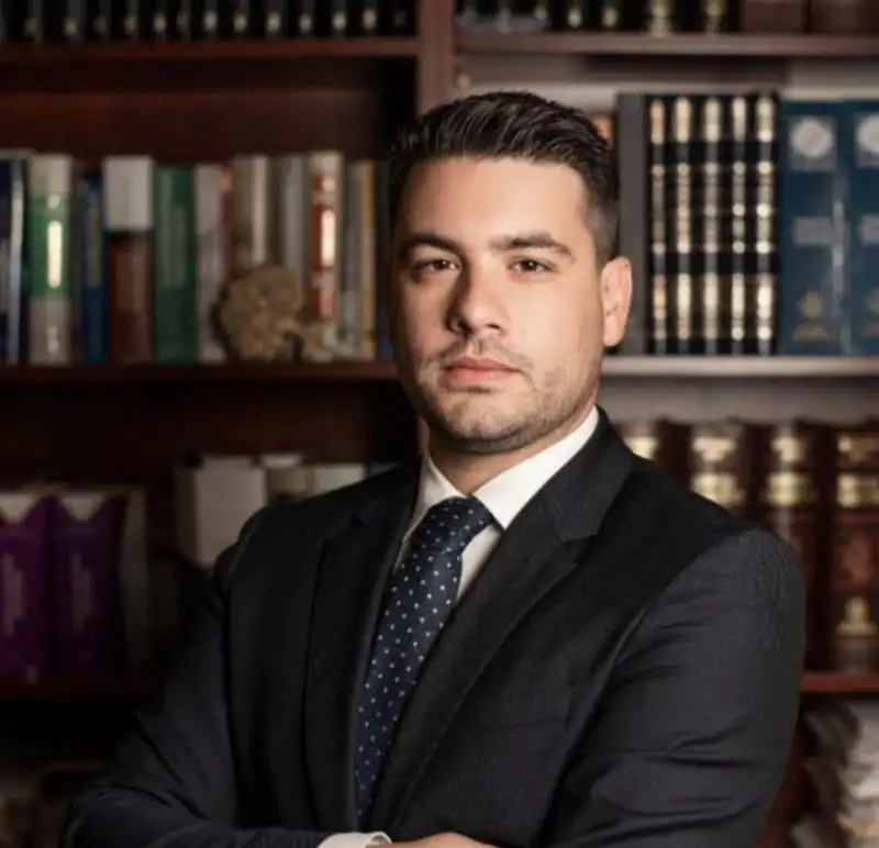 Βίλια: Παράνομο εκτροφείο αποκάλυψε οπλοστάσιο με καλάσνικοφ και χιλιάδες σφαίρες