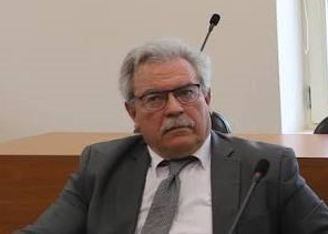 Για το μέιζον θέμα με την πολιτική του ακινήτου στην Κλειτορία