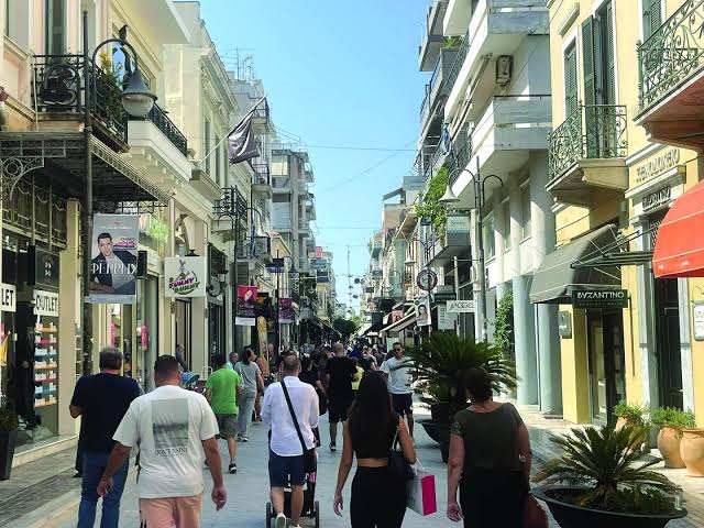 Πάτρα: Ερχονται οι Φοιτητές «ζωντανεύει» η Πόλη - Τι περιμένει η Αγορά - Στο Patrapress