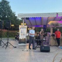 Ακράτα: Η αστυνομία σταμάτησε μουσική εκδήλωση γιατί δεν είχε άδεια οργάνων 1 Ακράτα στα μουσική εκδήλωση