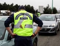 Πάτρα: Εντοπίστηκε να οδηγεί με πλαστές πινακίδες και μεθυσμένος 2 Εντοπίστηκε να οδηγεί με πλαστές πινακίδες