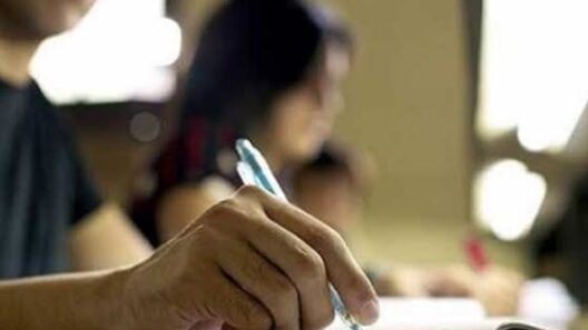 Ενήλικες στην Αχαία υποβάλλονται σε εξέταση για απολυτήριο Δημοτι…