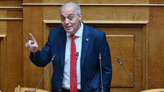 «Κίνδυνος για το περιβάλλον και την πολιτιστική κληρονομιά από τον αιολικό σταθμό στην Αιγιάλεια Αχαΐας» 12 Κίνδυνος για το περιβάλλον και την πολιτική βιομηχανία