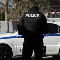 Πάτρα: Μπαράζ κλοπών στην Αγία Τριάδα – Απεγνωσμένοι οι κάτοικοι 2 Πάτρα: Μπαράζ κλοπών στην Αγία Τριάδα – Απεγνωσμένοι οι κάτοικοι