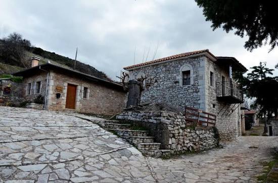 Βιλιβίνα: Στρατιωτικός «πυροβολεί» τον Δήμαρχο Καλαβρύτων - «Το χωριά δεν είναι ψηφοδέλτια» ΦΩΤΟ 8 Βιλιβίνα: Στρατιωτικός «πυροβολεί» τον Δήμαρχο Καλαβρύτων - «Το χωριά δεν είναι ψηφοδέλτια» ΦΩΤΟ