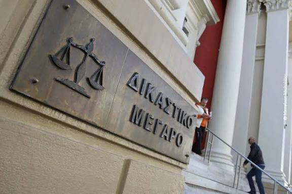 Πάτρα: Βολές κατά της Οικονομικής Εισαγγελίας από 13 δικηγόρους με πολιτικές προεκτάσεις - Βαριά υπονοούμενα για συγκάλυψη υπόθεσης σε Δημόσια Υπηρεσία