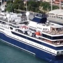 Πάτρα: Δικαιωμένο το Επιμελητήριο από την άφιξη του κρουαζιερόπλοιου «VidantaWorld’s Elegant» στο λιμάνι 1 Πάτρα: Δικαιωμένο το Επιμελητήριο από την άφιξη του κρουαζιερόπλοιου «VidantaWorld’s Elegant» στο λιμάνι