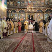 Πανηγυρική πολυαρχιερατική Θεία Λειτουργία για τον Αμβρόσιο 1 Πανηγυρική πολυαρχιερατική Θεία Λειτουργία για τον Αμβρόσιο