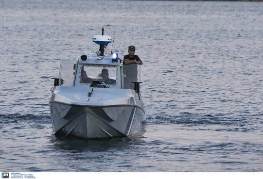 Δρέπανο: Κινδύνεψε χειριστής ιστιοσανίδας που παρασύρθηκε και επενέβησαν Λιμενικό και παραπλέοντα 5 Δρέπανο: Κινδύνεψε χειριστής ιστιοσανίδας που παρασύρθηκε και επενέβησαν Λιμενικό και παραπλέοντα