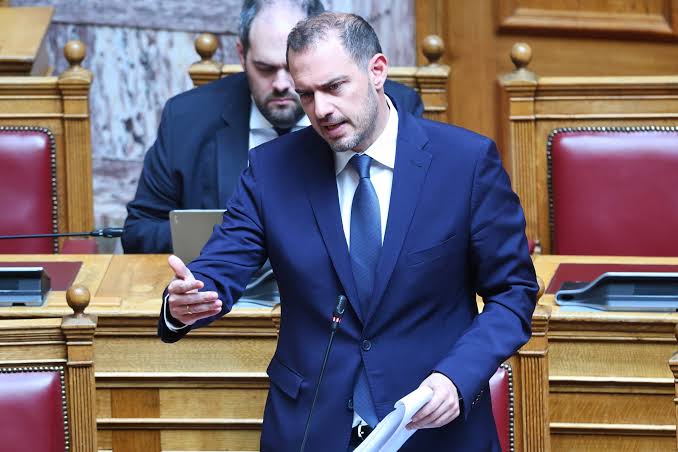 Πάτρα: Μπαίνει «τάξη» στα ηλεκτρικά πατίνια – Το χάος στους δρόμους - Η νέα ρύθμιση από τον Δήμο - Αντιδήμαρχοι στο Patrapress