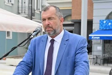 «Από πότε ο έλεγχος σταματά τα έργα;»