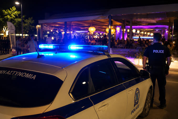 Αχαΐα: Συλλήψεις σε Αιγιάλεια και Ερύμανθο για ζωντανή μουσική και για ηχορύπανση