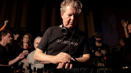 Ο Νο. 1 DJ στον κόσμο John Digweed στο Πολιτιστικό Καλοκαίρι του Δήμου Αιγιάλειας ΒΙΝΤΕΟ 13 Ο Νο. 1 DJ στον κόσμο John Digweed στο Πολιτιστικό Καλοκαίρι του Δήμου Αιγιάλειας ΒΙΝΤΕΟ