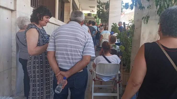 Αχαΐα: Εκδόθηκαν 3.000 νέες ταυτότητες σε έναν μήνα - Μαζική προσέλευση για διαβατήρια