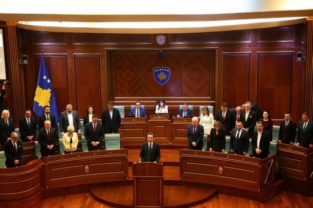 Κόσοβο: Βουλευτής πέταξε αυγά στον πρωθυπουργό Άλμπιν Κούρτι ΒΙΝΤΕΟ