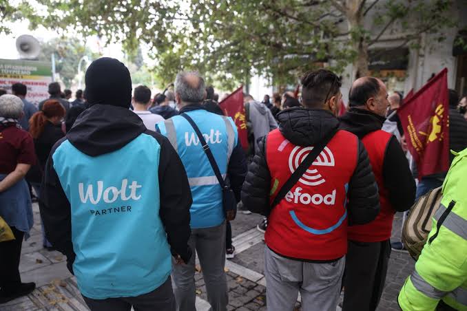 Πάτρα: Η Εστίαση στην εποχή των Delivery πλατφορμών – Η νέα κανονικότητα - Ανάγκη ή εξάρτηση; - Επαγγελματίες στο Patrapress