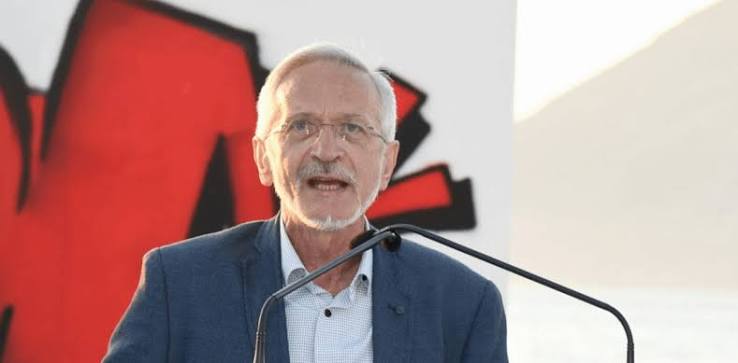 Λεζάντα για το ρεφόρμισμo αυτοκίνητο
