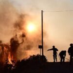 Κουβαράς: Από κολόνες του ΔΕΔΔΗΕ ξεκίνησε η φωτιά