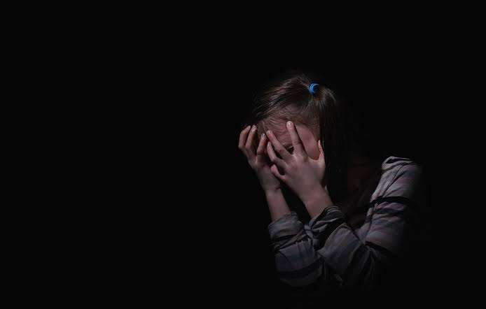 Αγχίαλος: 66χρονος αυνανίζεται μπροστά σε παρέα 13χρονη κοπέλα