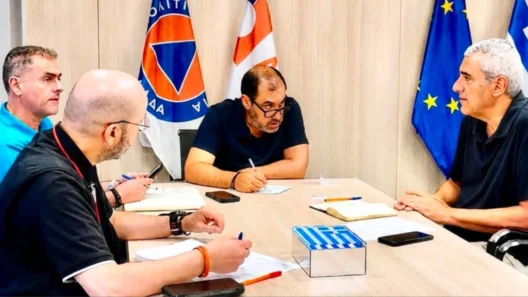 Αχαΐα: Με εντολή Κατσαφάδου σήμερα σε Αιγιάλεια και Φλόκα κλιμάκια καταγραφής ζημιών από τις πυρκαγιές - Η πρώτη οικονομική βοήθεια σε πυρόπληκτους