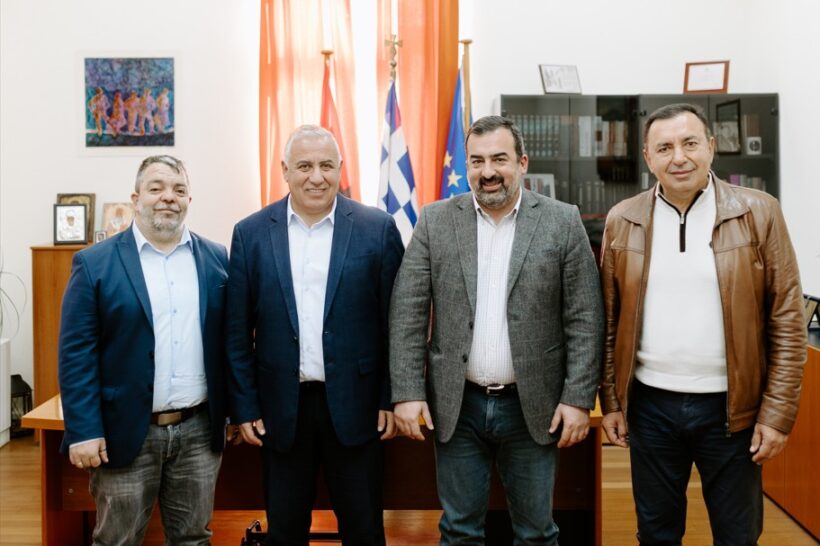 Ο Δήμος Αιγιαλείας ευχαριστεί την Coca-Cola Τρία Έψιλον για την πολύτιμη προσφορά εμφιαλωμένων νερών