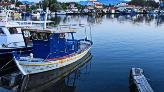 Αχαΐα: Το παράνομο γραφικό Λιμανάκι που "καρκινοβατεί" και η Ανάπλαση του ψαροχωρίου που "ναυαγεί" - Περιφέρεια, Δήμος, Αλιείς στο Patrapress 17 Αχαΐα: Το παράνομο γραφικό Λιμανάκι που "καρκινοβατεί" και η Ανάπλαση του ψαροχωρίου που "ναυαγεί" - Περιφέρεια, Δήμος, Αλιείς στο Patrapress