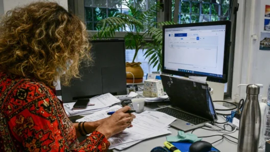 ΣτΕ: Η απόφαση για την επαναφορά των δώρων στους δημόσιους υπαλλήλους 12 ΣτΕ: Η απόφαση για την επαναφορά των δώρων στους δημόσιους υπαλλήλους