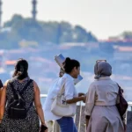 Bloomberg: Tέλος οι φθηνές διακοπές στην Τουρκία - Ακόμα και οι Τούρκοι επιλέγουν Ελλάδα