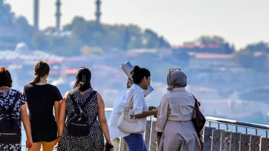 Διαφημιστική μακέτα που προωθεί τουρισμό στη Τουρκία, σύμφωνα με τ…