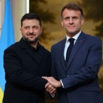 O Μακρόν ενισχύει την αεράμυνα της Ουκρανίας και στέλνει πυραύλους
