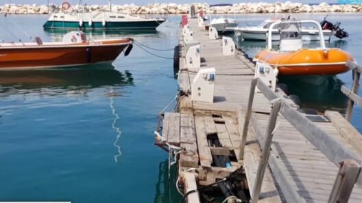 Πάτρα: Νέα εμπόδια στην δημοτική Μαρίνα πάνε πίσω τις νέες πλωτές προβλήτες ΦΩΤΟ 13 Πάτρα: Νέα εμπόδια στην δημοτική Μαρίνα πάνε πίσω τις νέες πλωτές προβλήτες ΦΩΤΟ