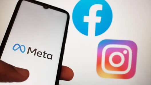 Στο «σκαμνί» η Meta: Πώς η δίκη μπορεί να αλλάξει Instagram και Facebook 12 Λογότυπο Meta σε κινητό, με Facebook και Instagram στο παρασκήνιο.