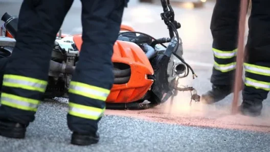 Νέα Ιωνία: Νεκρός μοτοσυκλετιστής στη λεωφόρο Βεΐκου 12 Νέα Ιωνία: Νεκρός μοτοσυκλετιστής στη λεωφόρο Βεΐκου