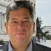 «Σου παίρνουν το δίπλωμα. Σου παίρνουν και το δικαίωμα να δουλεύεις;» 1 «Σου παίρνουν το δίπλωμα. Σου παίρνουν και το δικαίωμα να δουλεύεις;»