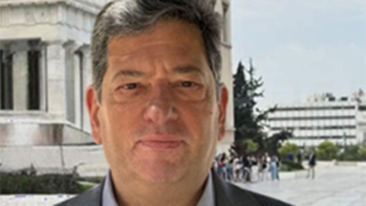 «Σου παίρνουν το δίπλωμα. Σου παίρνουν και το δικαίωμα να δουλεύεις;»