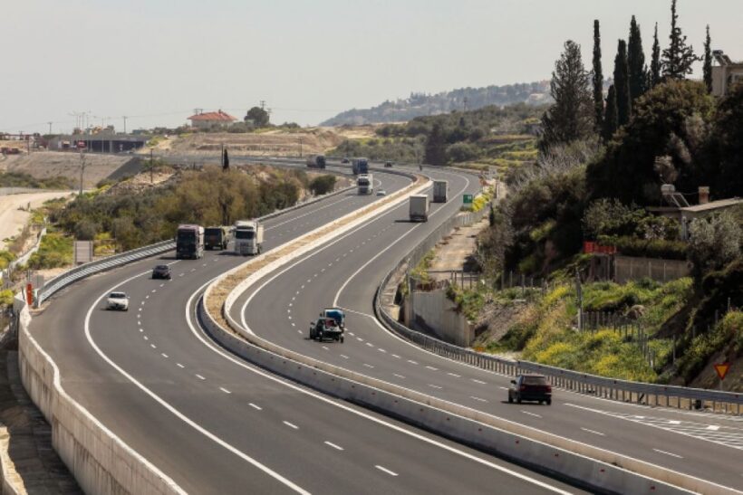 Πατρών-Πύργου: Τρία εκατομμύρια οχήματα με μηδενικά θανατηφόρα τροχαία στον νέο αυτοκινητόδρομο 4 Πατρών-Πύργου: Τρία εκατομμύρια οχήματα με μηδενικά θανατηφόρα τροχαία στον νέο αυτοκινητόδρομο