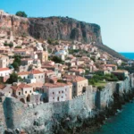 Πελοπόννησος: Αλλάζει με φθηνότερες διακοπές, resorts, μεγάλες επενδύσεις και ακριβότερη γη