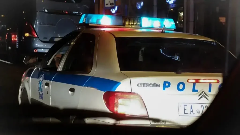 Φωτογραφία στο Βόλο με πατέρα και γιο μετά από βίαιο επεισόδιο