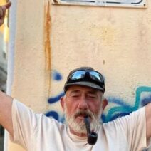 Φωτογραφία του γιου του Ισπανόυ που μιλάει για το συμβάν