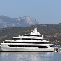 Στον Πόρο το υπερπολυτελές superyacht του δισεκατομμυριούχου Waleed bin Ibrahim Al Ibrahim