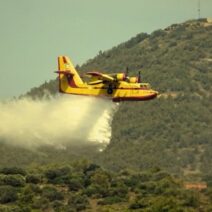 Αχαΐα: Σαν σήμερα η μοιραία πτώση του Canadair στη Ροδινή - Η αυτοθυσία των πιλότων