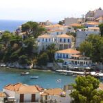 Σκιάθος: Πρόσκρουση πλοίου σε θαλάσσιο ταξί στο λιμάνι