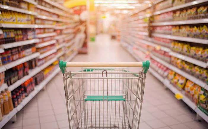 Έρχεται πακέτο μειώσεων τιμών στα ράφια των σούπερ μάρκετ από τα τέλη Αυγούστου