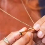 Τουρκία: Συνελήφθη ηθοποιός μετά την αποκάλυψη για το «κολιέ-δονητή» που φορούσε