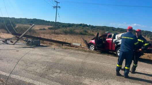 Βόνιτσα: Δυο τραυματίες με πυροσβεστικό όχημα - Προσέκρουσε σε κολώνα ΦΩΤΟ 12 Βόνιτσα: Δυο τραυματίες με πυροσβεστικό όχημα - Προσέκρουσε σε κολώνα ΦΩΤΟ