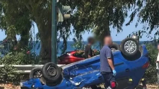 Πάτρα: Τούμπαρε Ι.Χ. στην Όθωνος Αμαλίας – Ένας τραυματίας 13 Πάτρα: Τούμπαρε Ι.Χ. στην Όθωνος Αμαλίας – Ένας τραυματίας