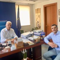Οι Πυρκαγιές σε Φλόκα-Αιγιάλεια, φυσικό αέριο και υποδομές στο επίκεντρο της συνάντησης Τσώκου – Ζαΐμη