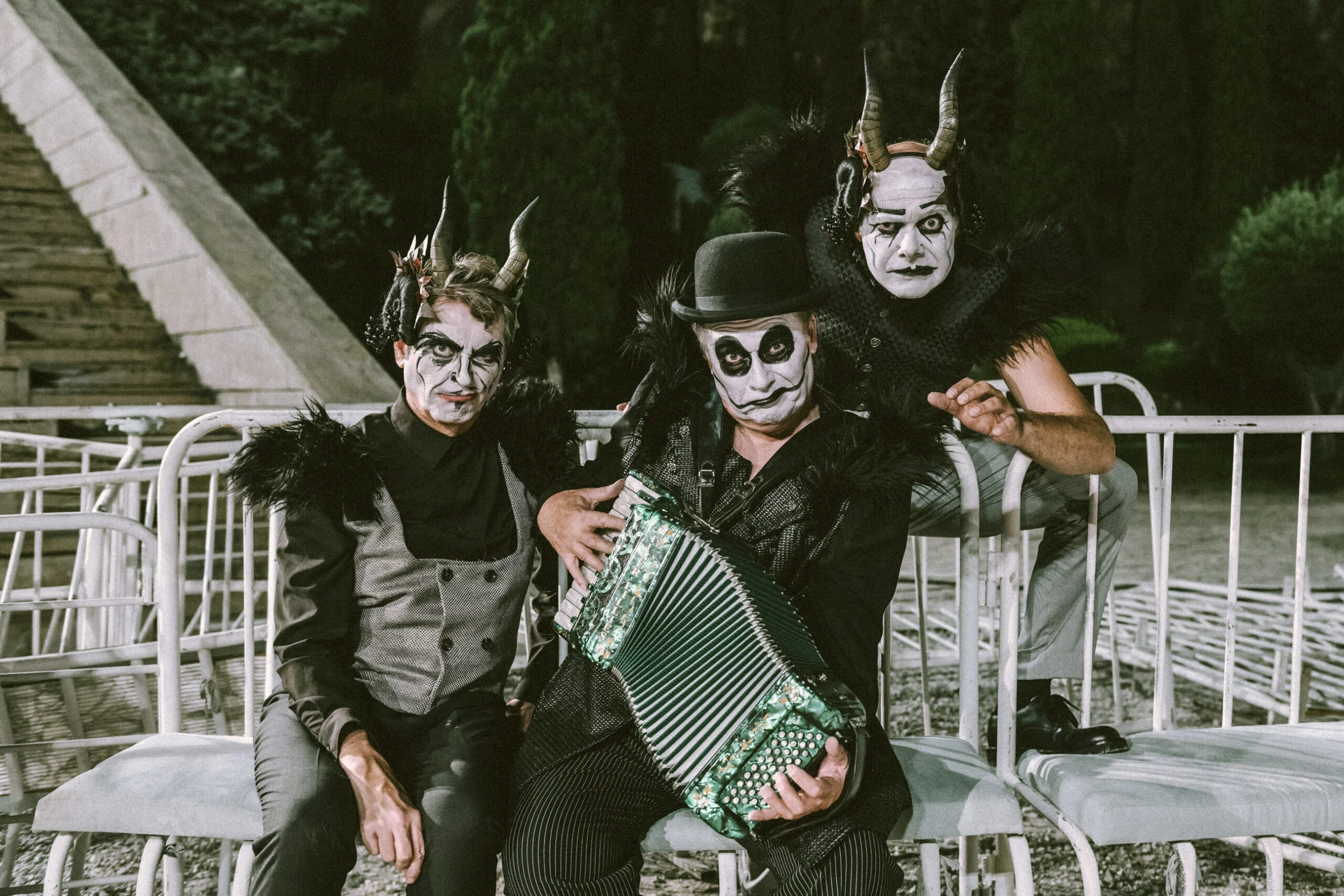 Αρχαία Ολυμπία: Bάκχες του Ευριπίδη με τους the Tiger Lillies