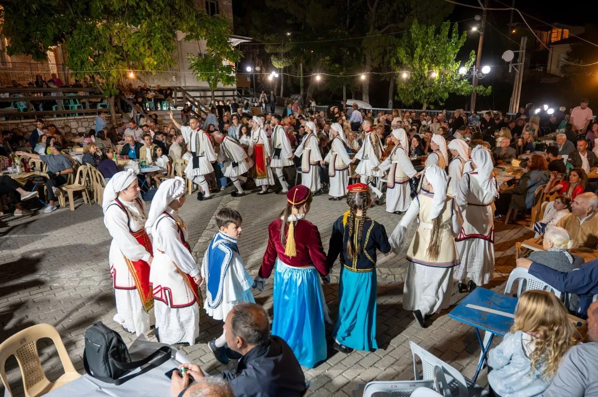 Παραδοσιακή βραδιά στη Λυκούρια Καλαβρύτων ΦΩΤΟ