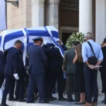 Αθήνα: Τελευταίο «αντίο» στον Γιάννη Βαρβιτσιώτη της ΝΔ ΒΙΝΤΕΟ-ΦΩΤΟ